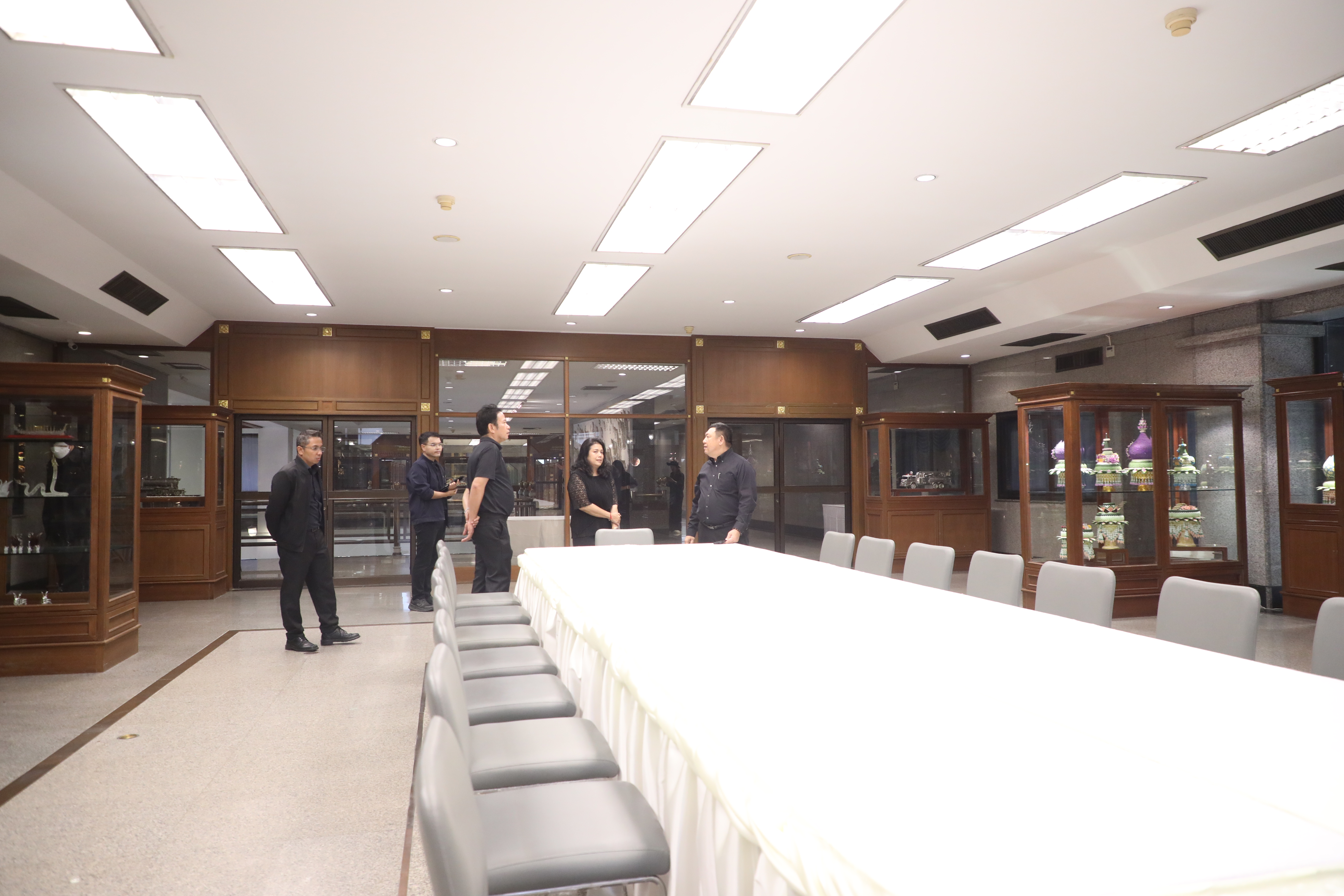 title - เลขาธิการ ส.ป.ก. นายเศรษฐเกียรติ กระจ่างวงษ์ ลงตรวจความเรียบร้อยของงาน 